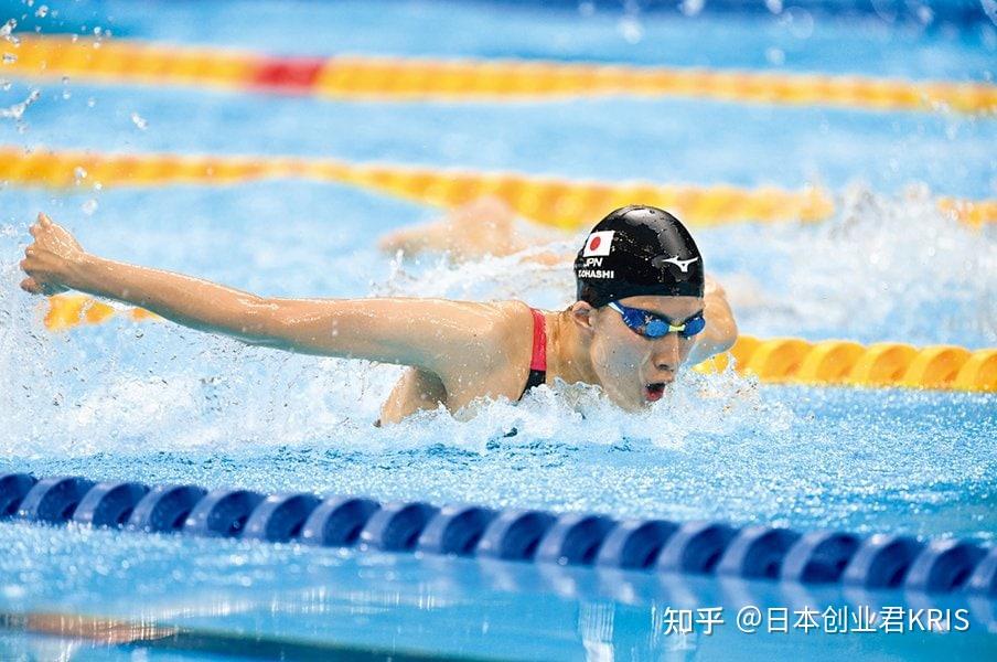 足球中超前锋获月最佳，进球效率惊人